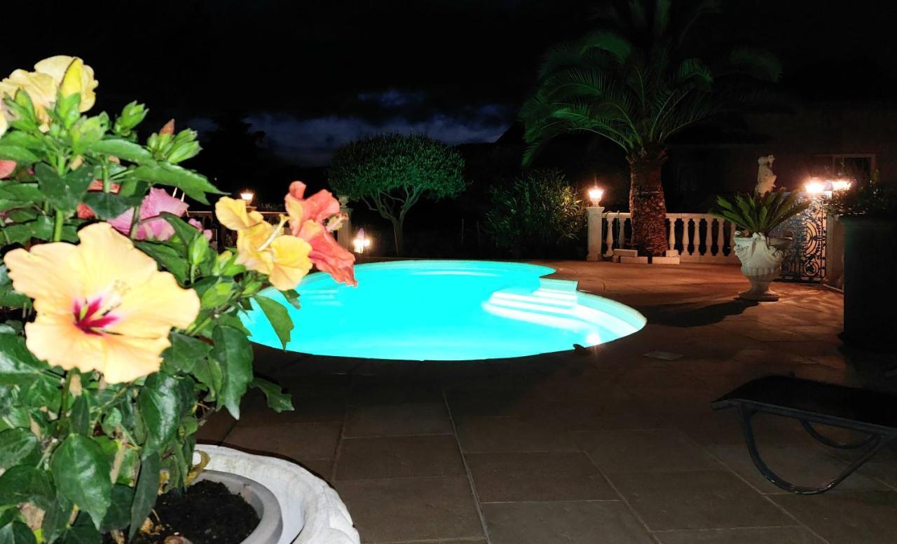 Gite Les Pins Climatise Piscine Chauffee Jardin Peymeinade ภายนอก รูปภาพ