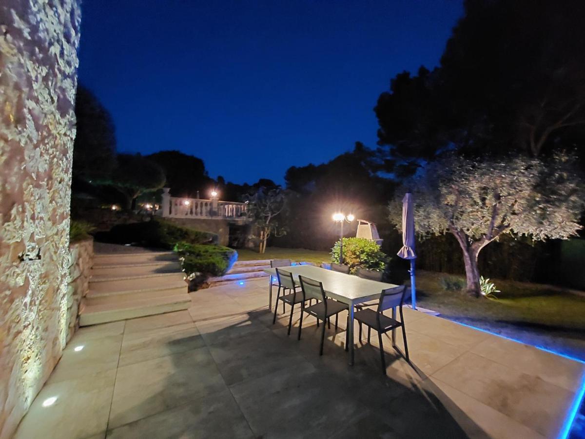 Gite Les Pins Climatise Piscine Chauffee Jardin Peymeinade ภายนอก รูปภาพ